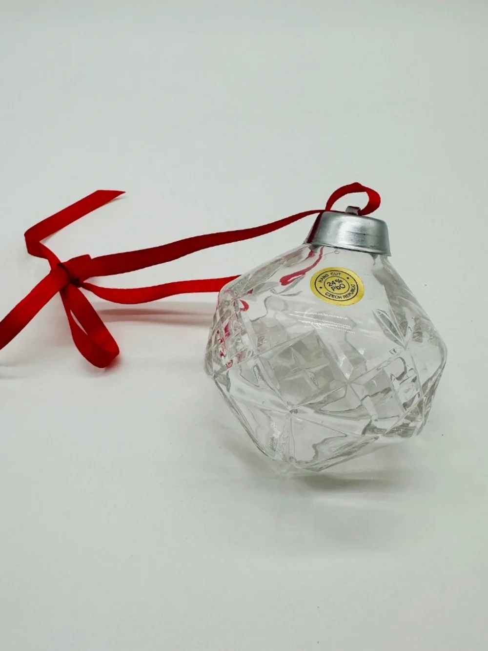 VTG Hand Cut Crystal Czech Republic Christmas Ornament With Original Green box.